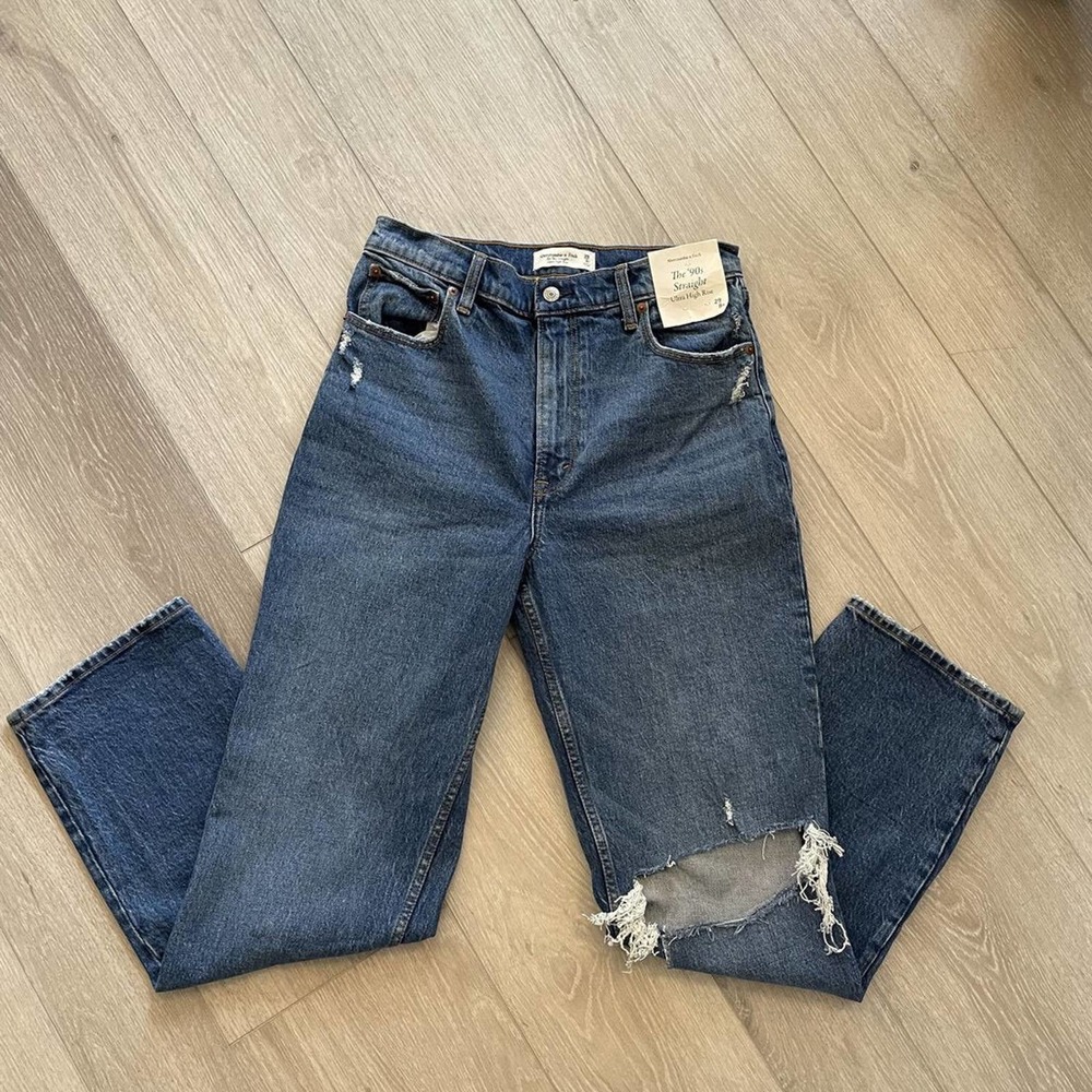 Abercrombie & Fitch The '90s Straight Ultra High Rise Jeans Size 29/8